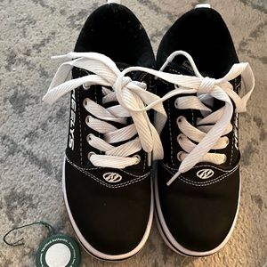 Brand New Size 1 Boys Heelys